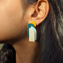 Load image into Gallery viewer, Pavillon Earrings - Jade
